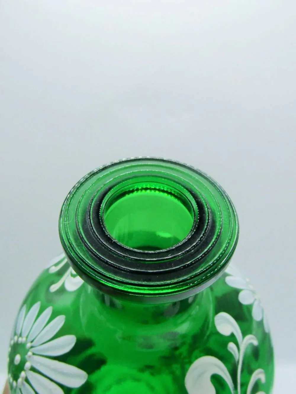 Hand Painted Italian Decanter With Six Cordials Shot Glasses